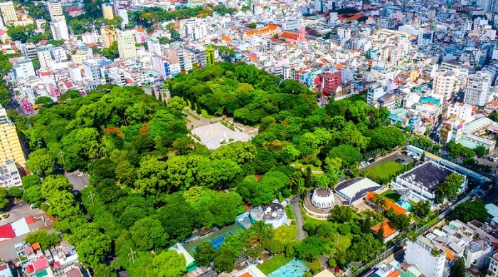 Khám phá công viên Lê Văn Tám - Lá phổi xanh giữa lòng Sài Gòn