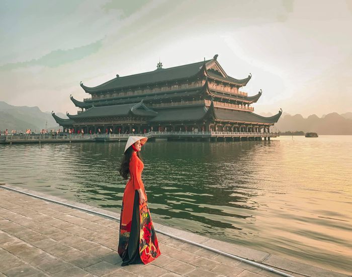 Du lịch chùa Tam Chúc Hà Nam - Ngôi chùa lớn nhất thế giới