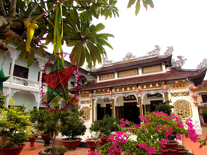 khám phá, trải nghiệm, top 11 ngôi chùa nha trang đẹp và nổi tiếng nhất