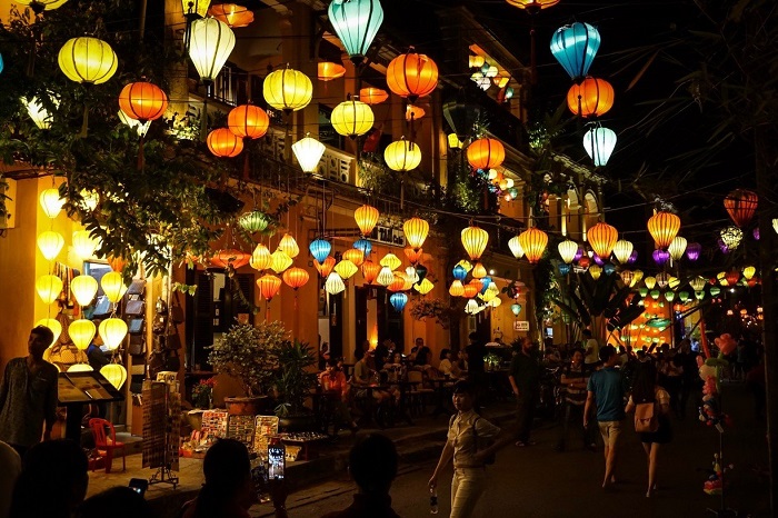 Phố đèn lồng Hội An: Nơi lưu giữ nét đẹp văn hóa hơn 400 năm tuổi