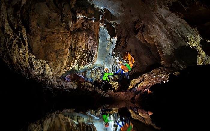 khám phá những hang động quảng bình chứa đầy sự kỳ bí và độc đáo