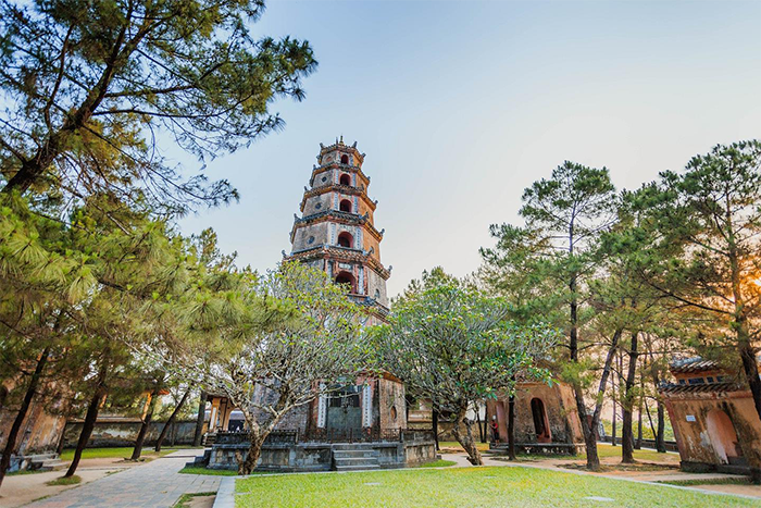 Tháp Phước Duyên Huế - Ngôi bảo tháp 7 tầng thiêng chùa Thiên Mụ