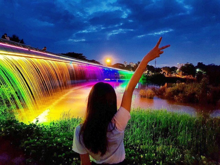 cầu ánh sao sài gòn - singapore thu nhỏ giữa lòng thành phố hồ chí minh