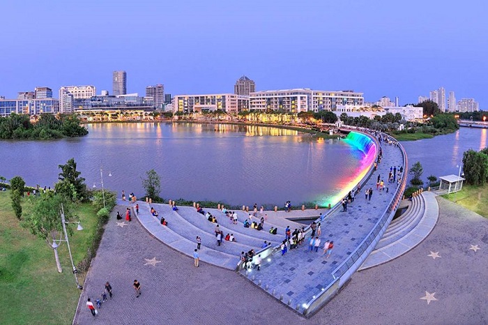 cầu ánh sao sài gòn - singapore thu nhỏ giữa lòng thành phố hồ chí minh