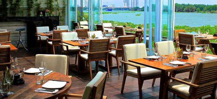 15 nhà hàng bên sông sài gòn view đẹp, từ bình dân đến sang chảnh
