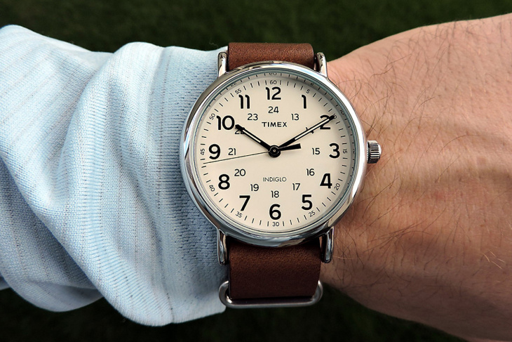 Hướng Dẫn Cách Sử Dụng Đồng Hồ Timex: Cách chỉnh giờ đồng hồ chuẩn xác