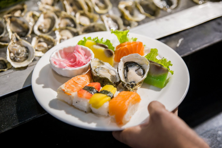 ăn chơi đà nẵng, đắm chìm trong bữa tiệc hải sản tại 13 nhà hàng hải sản đà nẵng chất lượng nhất