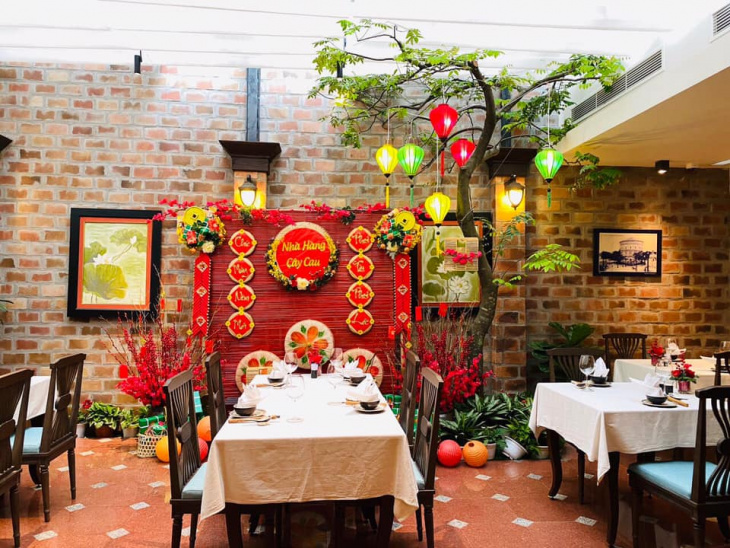 Nhà hàng Cây Cau Hà Nội: Tinh hoa ẩm thực truyền thống Việt