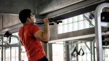 Làm gì để tăng hiệu quả tập luyện tại nhà khi không có đầy đủ dụng cụ như phòng gym?