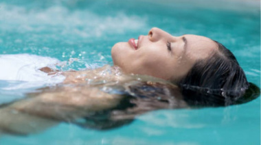 5 tác dụng của bơi lội sẽ giúp bạn vực dậy tinh thần khi buồn chán