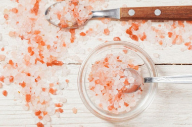 Muối hồng Himalaya có thực sự vượt trội hơn muối ăn?