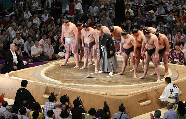 du lịch nhật bản, du lịch tokyo nhật bản, nhà thi đấu sumo kokugikan, tham quan nhà thi đấu sumo ryogoku kokugikan