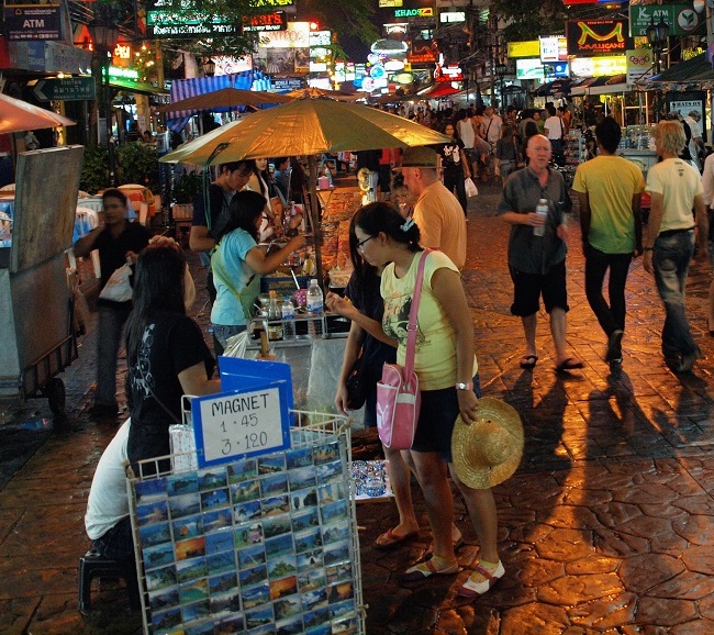 du lịch thái lan 2018, du lịch phuket thái lan, địa điểm mua sắm, những con đường mua sắm sầm uất nhất phuket thái lan