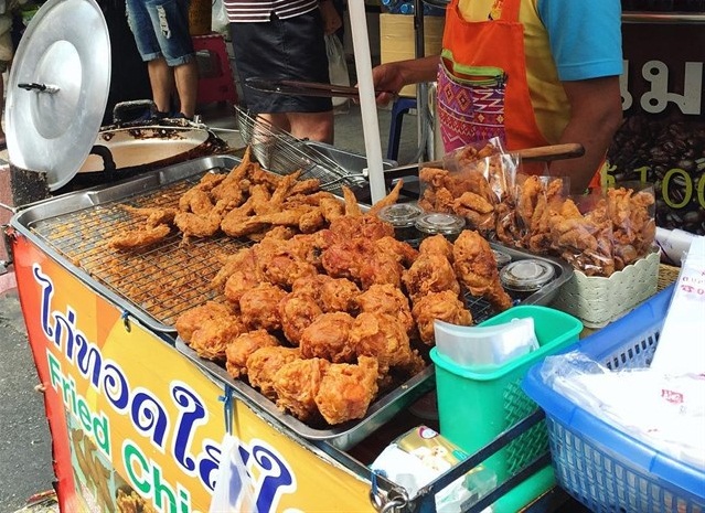 du lịch thái lan 2018, du lịch bangkok, mê tít khu chợ ẩm thực ngon bổ rẻ ở bangkok thái lan