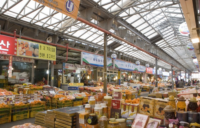 Khám Phá Các Khu Chợ Truyền Thống Ở Đảo Jeju Nhật Bản