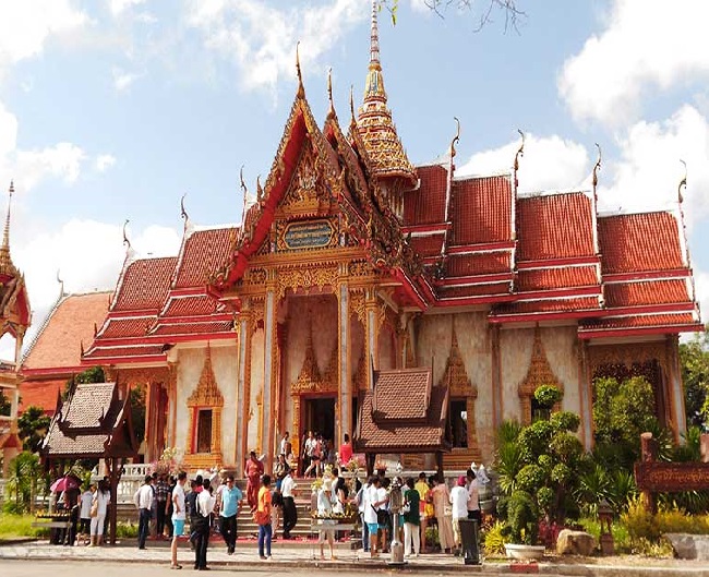 du lịch thái lan, du lịch phuket thái lan, thăm quan vẻ đẹp của chùa wat chalong nổi tiếng phuket thái lan