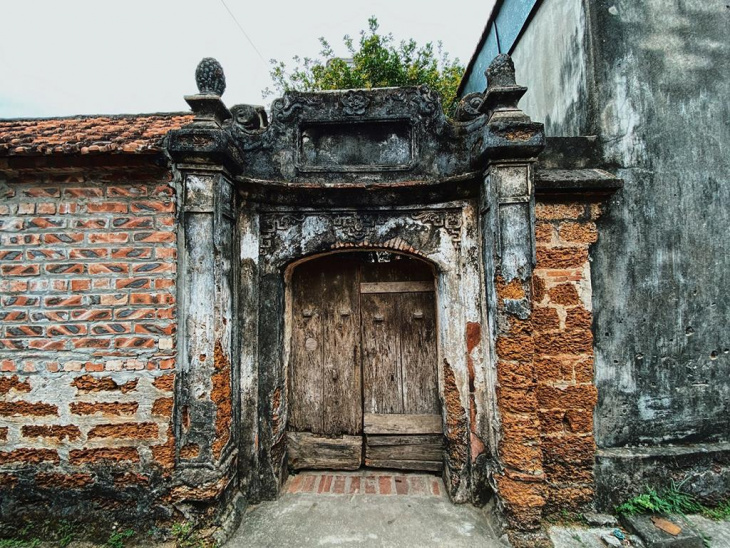 Khám phá làng cổ Đường Lâm, Khám Phá