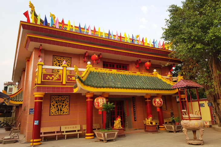 khám phá, chùa bốn mặt – ngôi chùa nổi tiếng linh thiêng nhất ở quận 8
