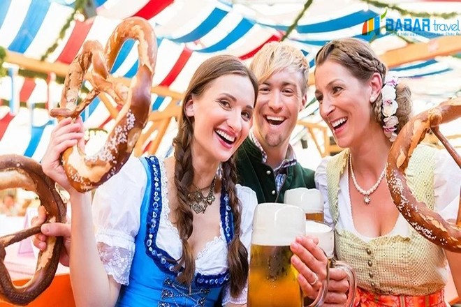 khám phá, trải nghiệm, cùng babartravel tận hưởng không khí sôi động tại lễ hội bia bavaria