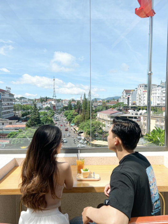 quán café có ăn sáng ở đà lạt, đà lạt, điểm đẹp, trải nghiệm quán café có ăn sáng ở đà lạt có view 360 độ ngay trung tâm thành phố