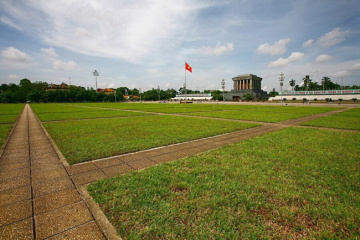 Ghé thăm Quảng trường Ba Đình lịch sử: Nơi hồn thiêng của Thủ đô