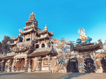Khám phá Chùa Ve Chai Đà Lạt: Ngôi chùa nắm giữ 11 kỷ lục quốc gia