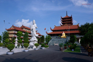 Khám phá chùa Phật cô đơn (Bát Bửu Phật Đài): Địa điểm tín ngưỡng đến đạo tràng tu học ở Sài Gòn