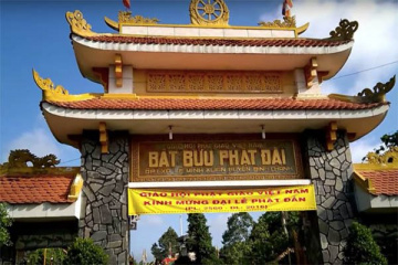 Thăm Quan Chùa Phật Cô Đơn – Bát Bửu Phật Đài