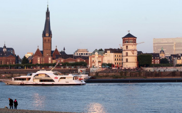 Du lịch Dusseldorf - Khám phá thành phố đáng sống bậc nhất Thế Giới