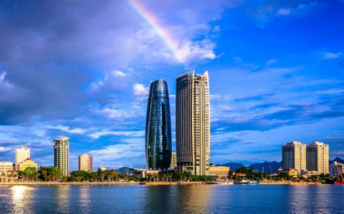 Điểm danh top 8 khách sạn 5 sao Đà Nẵng giá dưới 2 triệu view đẹp quên lối về