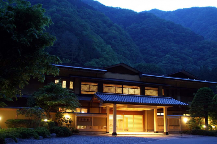 Du lịch Nhật Bản khám phá khách sạn Nishiyama Onsen Keiunkan 1300 năm tuổi, Khám Phá