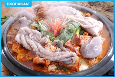 Cách nấu lẩu bạch tuộc Hàn Quốc đậm đà thơm ngon nức lòng