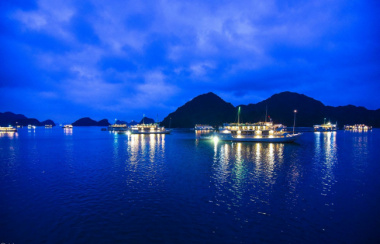 Squid Fishing in Halong Bay at Night: All You Need to Know
