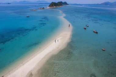 Top 7 Beautiful Islands in Nha Trang with Clear Water