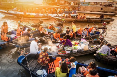 11 Best Vietnam Experiences to Try a Multicolor Vietnam