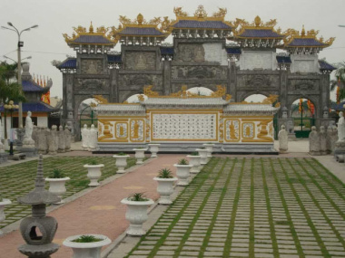 Cao Linh Pagoda: an Impressive Construction in Hai Phong