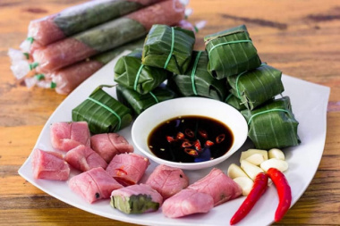 Nem Chua - Vietnamese Fermented Pork Roll