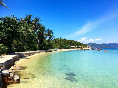 Discover The Pristine Beauty of Whale Island in Nha Trang