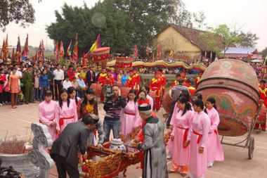 Saint Chu Dong Tu Festival, Hung Yen