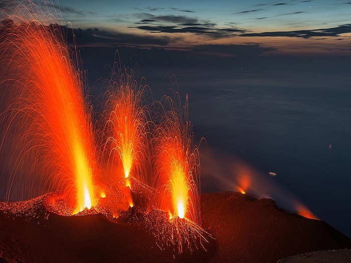 núi lửa đang hoạt động trên thế giới, khám phá, trải nghiệm, thử cảm giác mạnh khi chiêm ngưỡng những ngọn núi lửa đang hoạt động trên thế giới