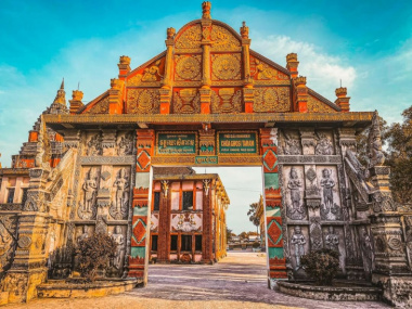 Về Bạc Liêu khám phá ngôi Chùa Ghôsitaram, tận hưởng không gian bình yên và nét kiến trúc độc đáo