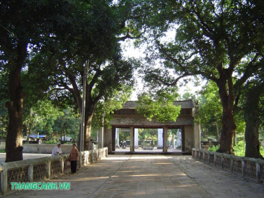 Chùa Láng – Ngôi chùa còn nguyên vẹn kiến trúc cổ