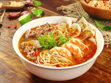 Top 20 quán bún Thái chua cay nổi tiếng không thể bỏ qua ở TP.Hồ Chí Minh