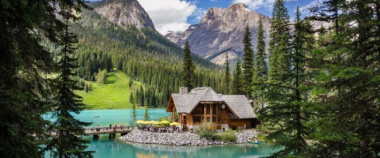 Top 10 hồ nước đẹp nhất trên thế giới