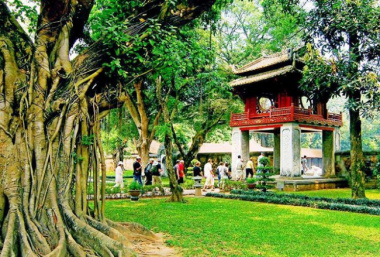 Top 10 điểm tham quan nổi tiếng ở Hà Nội đừng nên bỏ lỡ