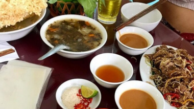 ‘Clean cup’ specialties of the Ancient Capital with delicious restaurants in Ninh Binh are loved