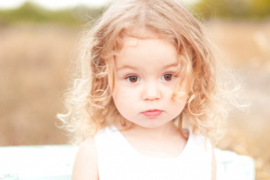 30 kiểu tóc xoăn cho bé gái 5 – 7 tuổi dễ thương nhất năm 2022