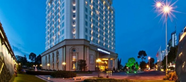 Top 10 khách sạn gần sân bay Tân Sơn Nhất