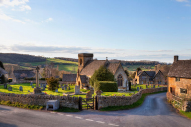 Top 21 những ngôi làng tuyệt đẹp ở nước Anh nhất định phải đến một lần
