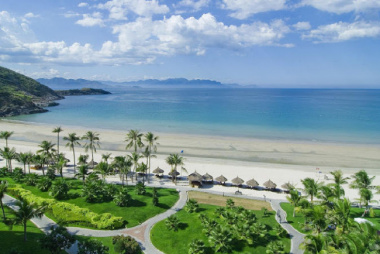 Top 10 địa điểm du lịch Quảng Bình thu hút khách du lịch nhất